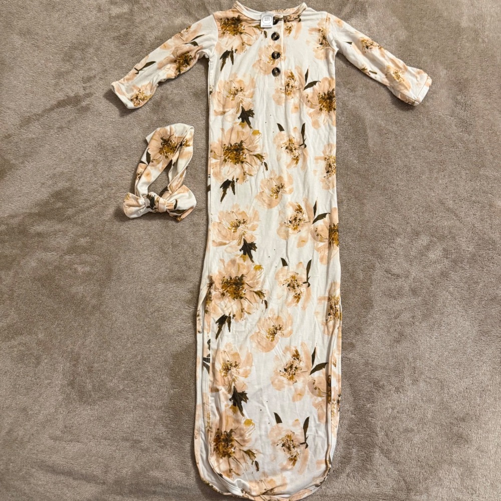 Lou Lou and Company Newborn Knotted Gown and Headband Set Floral Peach Cream